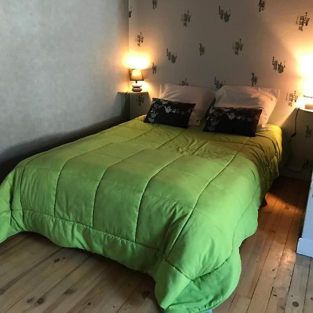 Gite Chez Regine Marcenat  Экстерьер фото