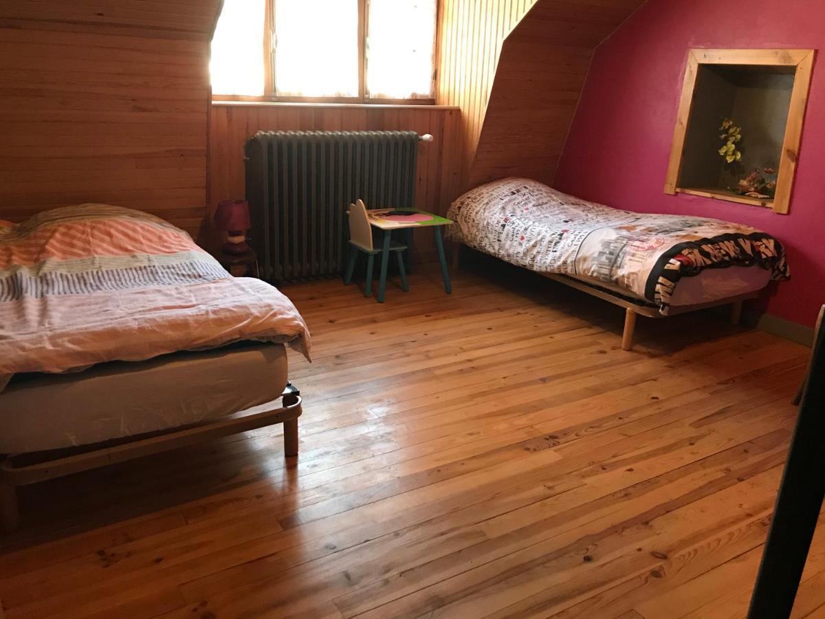 Gite Chez Regine Marcenat  Экстерьер фото